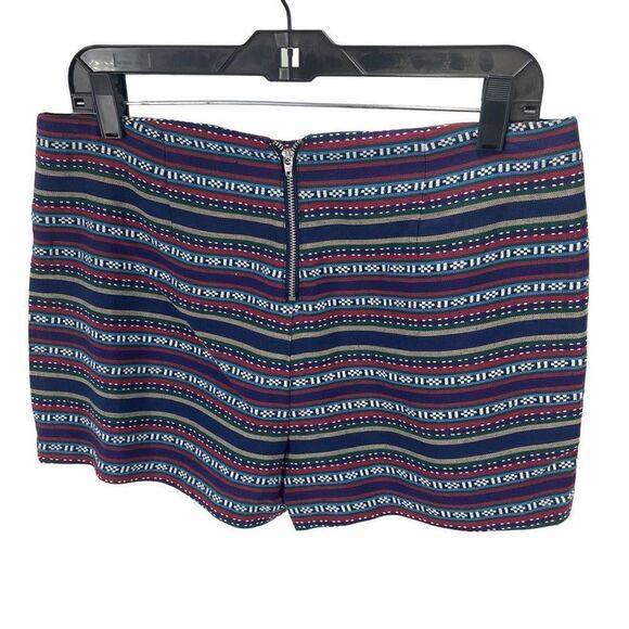 Jolt Women's Aztec Print Zip Pleated Back Dress Shorts Blue Multicolor Size 9 - Picture 2 of 8